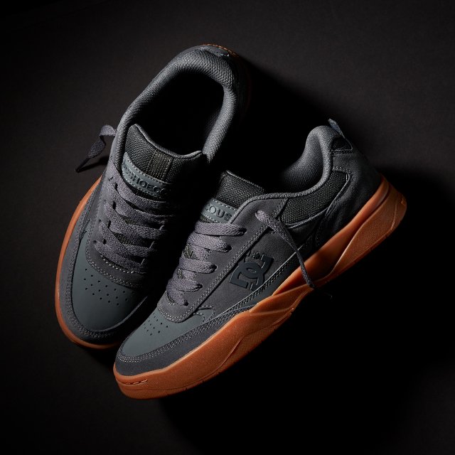 dc shoes official website